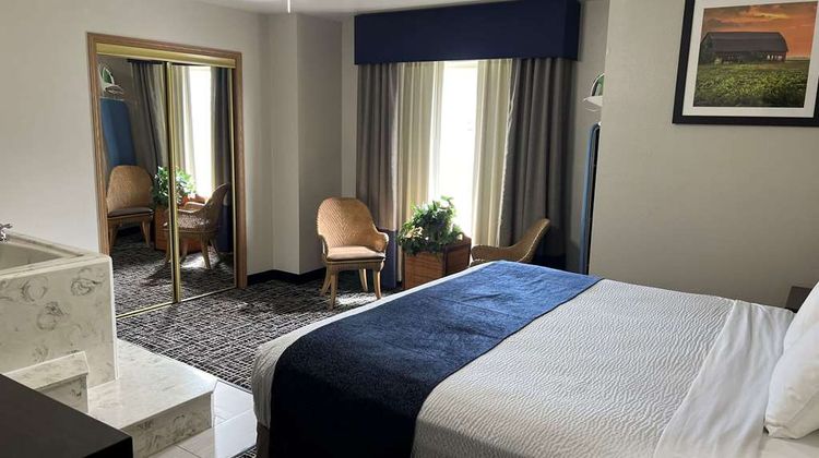 Days Inn by Wyndham Grove Room