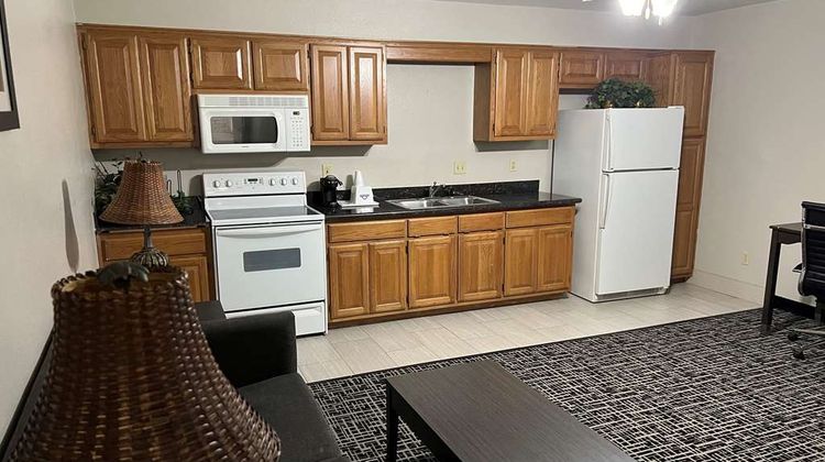 Days Inn by Wyndham Grove Room
