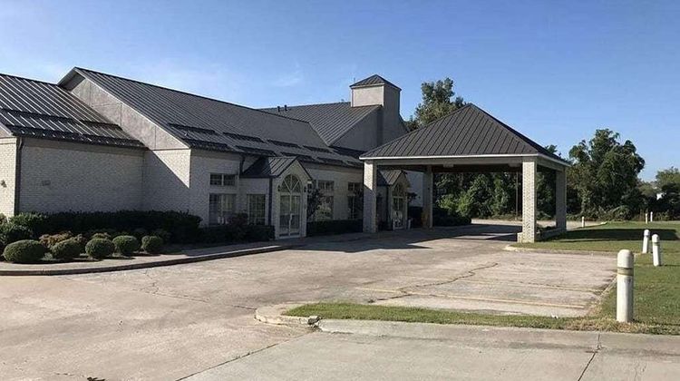 Days Inn by Wyndham Grove Exterior