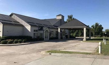 Days Inn by Wyndham Grove