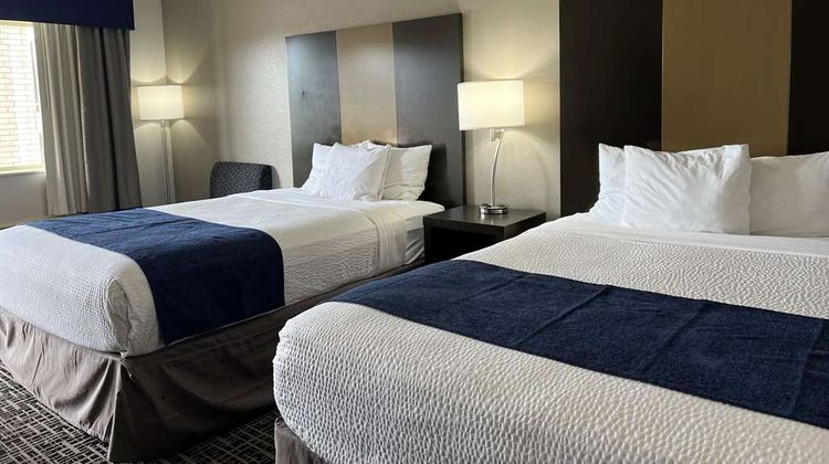 Days Inn by Wyndham Grove Room
