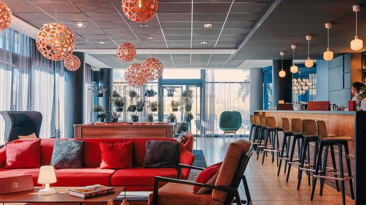 Mercure Toulon La Seyne Exterior