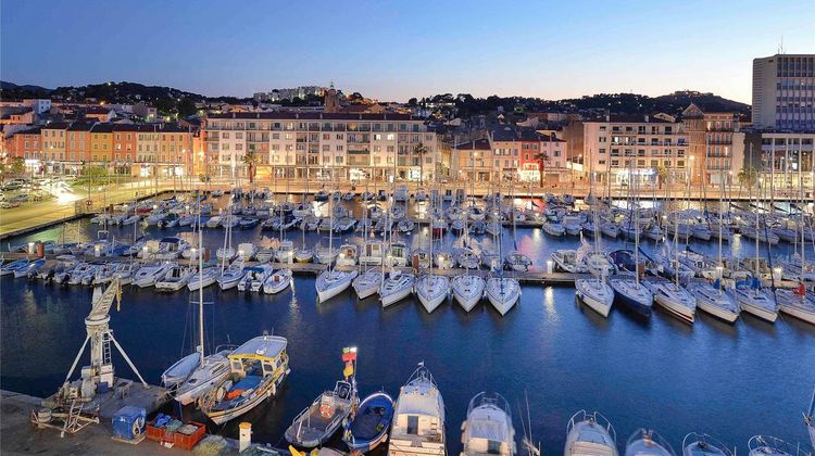 Mercure Toulon La Seyne Room