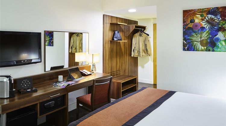 Mercure St Helens Hotel Room