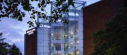 Mercure St Helens Hotel Exterior