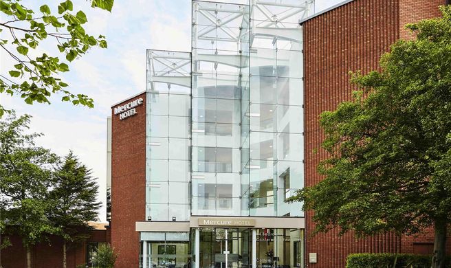 Mercure St Helens Hotel Exterior