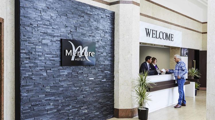 Mercure St Helens Hotel Exterior
