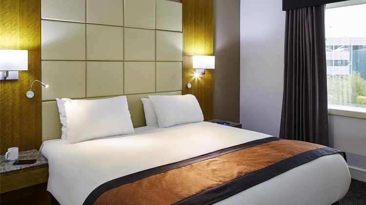 Mercure St Helens Hotel Room