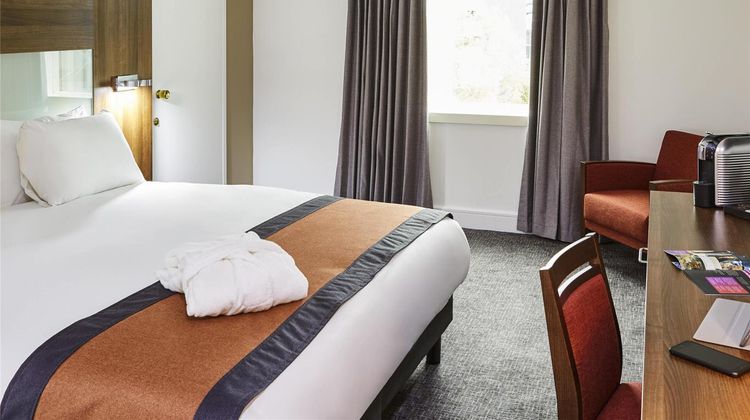 Mercure St Helens Hotel Room