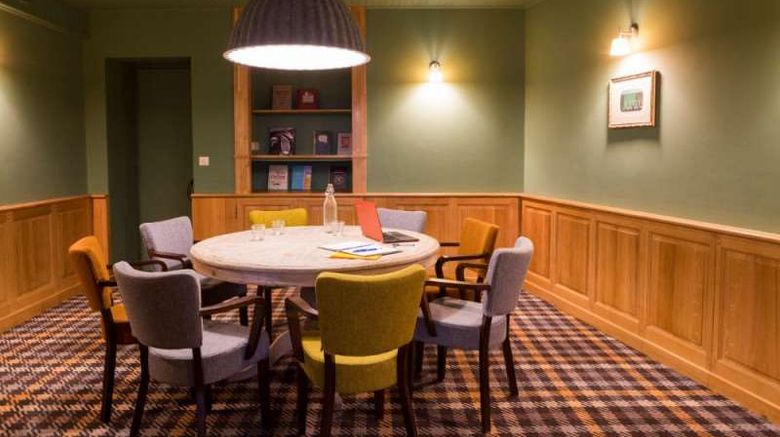 <b>Hotel Le Beaulieu Meeting</b>. Images powered by <a href="https://iceportal.shijigroup.com/" title="IcePortal" target="_blank">IcePortal</a>.
