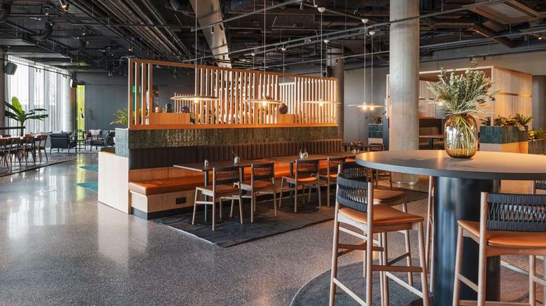 <b>Comfort Hotel Arlanda Airport Terminal Lobby</b>. Images powered by <a href="https://iceportal.shijigroup.com/" title="IcePortal" target="_blank">IcePortal</a>.