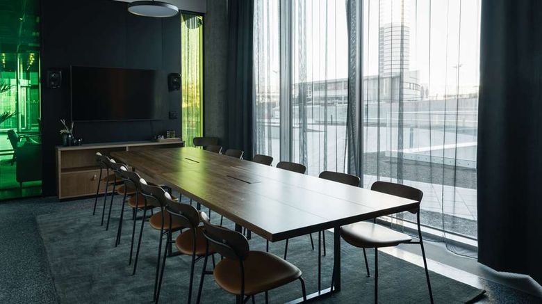 <b>Comfort Hotel Arlanda Airport Terminal Meeting</b>. Images powered by <a href="https://iceportal.shijigroup.com/" title="IcePortal" target="_blank">IcePortal</a>.
