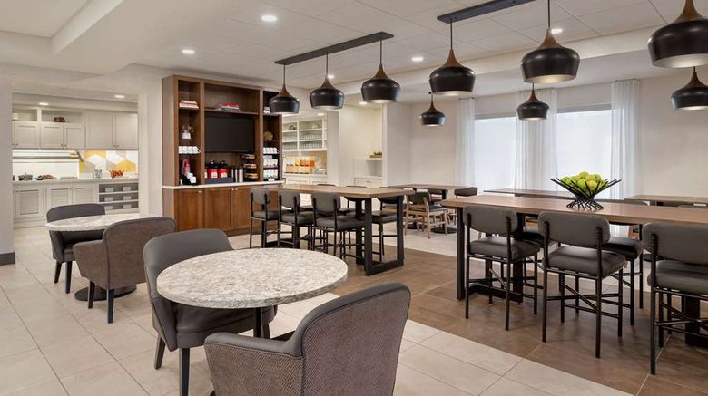 <b>Hyatt Place Tucson Central Restaurant</b>. Images powered by <a href="https://iceportal.shijigroup.com/" title="IcePortal" target="_blank">IcePortal</a>.