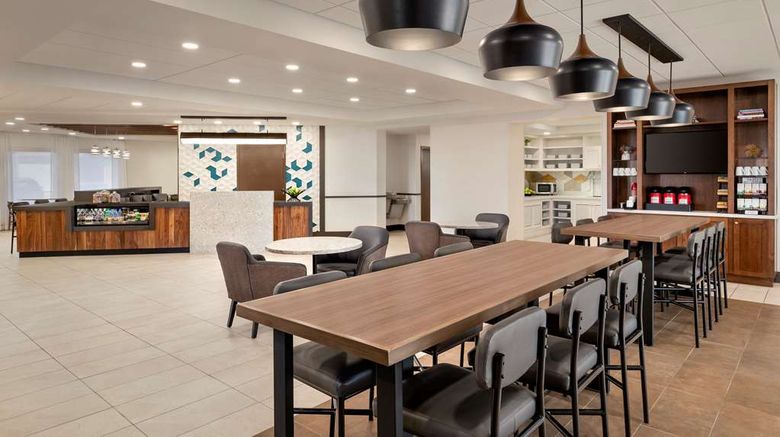 <b>Hyatt Place Tucson Central Lobby</b>. Images powered by <a href="https://iceportal.shijigroup.com/" title="IcePortal" target="_blank">IcePortal</a>.