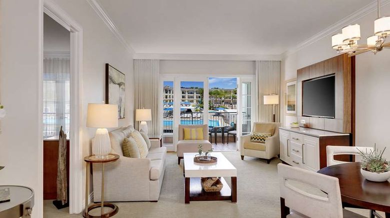 <b>Balboa Bay Resort Suite</b>. Images powered by <a href="https://iceportal.shijigroup.com/" title="IcePortal" target="_blank">IcePortal</a>.