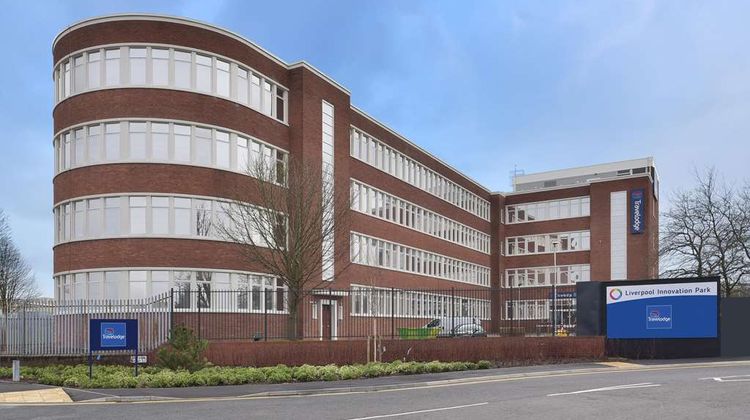 Travelodge Liverpool Edge Lane Exterior