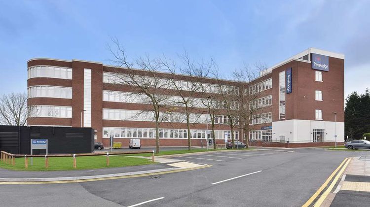 Travelodge Liverpool Edge Lane Exterior