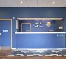 Travelodge Liverpool Edge Lane Lobby