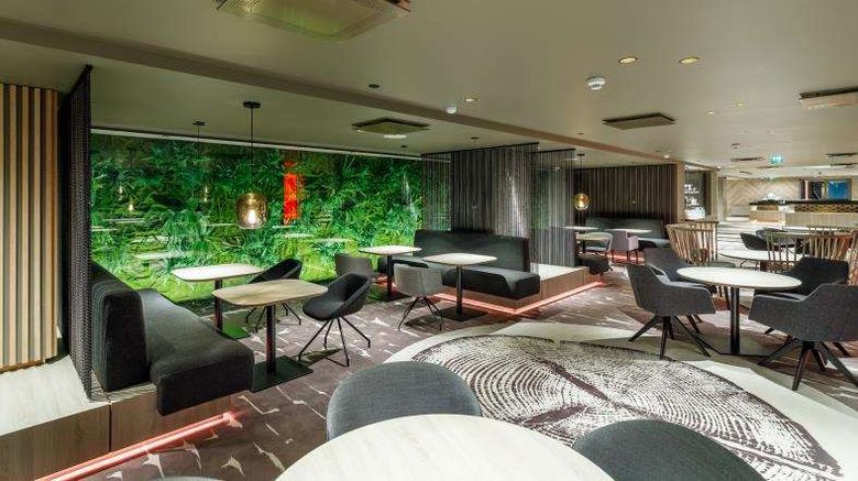 <b>Tallink City Hotel Restaurant</b>. Images powered by <a href="https://iceportal.shijigroup.com/" title="IcePortal" target="_blank">IcePortal</a>.