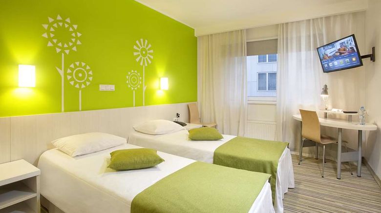 <b>Tallink Express Hotel Room</b>. Images powered by <a href="https://iceportal.shijigroup.com/" title="IcePortal" target="_blank">IcePortal</a>.
