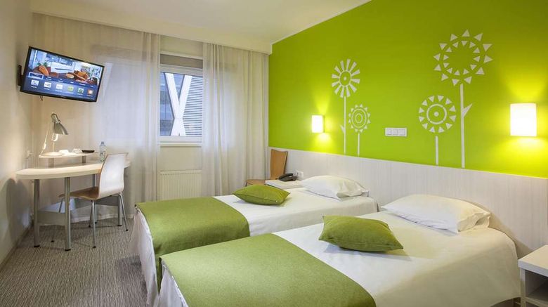 <b>Tallink Express Hotel Room</b>. Images powered by <a href="https://iceportal.shijigroup.com/" title="IcePortal" target="_blank">IcePortal</a>.