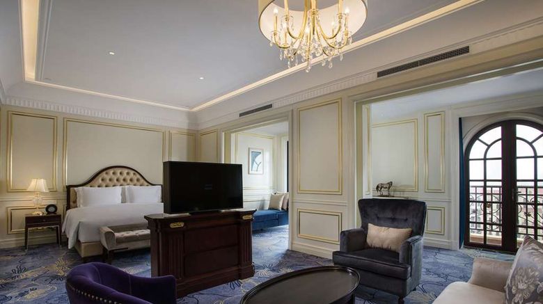 <b>Radisson Blu Forest Manor Hongqiao Suite</b>. Images powered by <a href="https://iceportal.shijigroup.com/" title="IcePortal" target="_blank">IcePortal</a>.