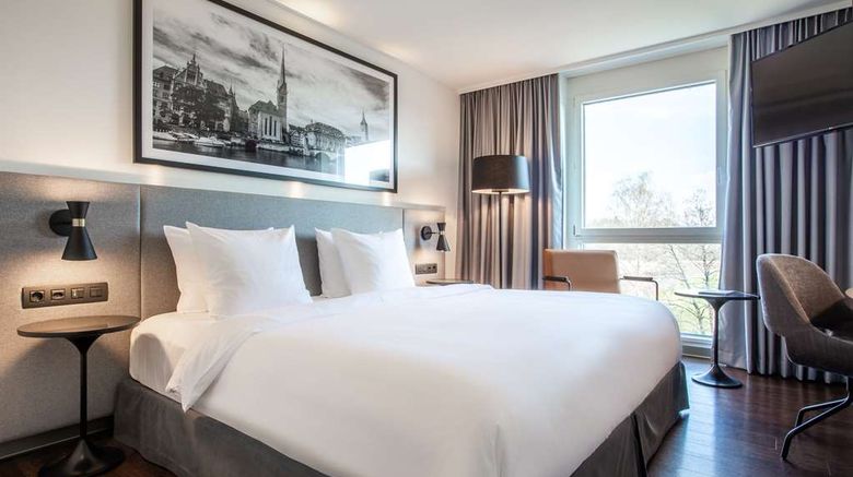 <b>Radisson Hotel Zurich Airport Room</b>. Images powered by <a href="https://iceportal.shijigroup.com/" title="IcePortal" target="_blank">IcePortal</a>.