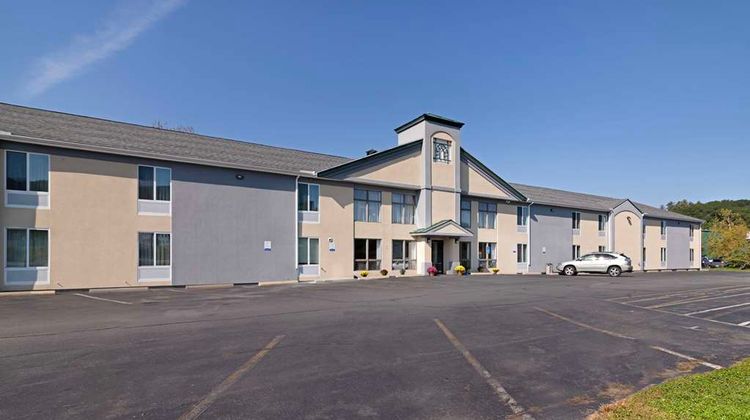 Quality Inn Lebanon Exterior