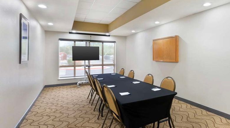 <b>Best Western Plus Surprise-Phoenix NW Meeting</b>. Images powered by <a href="https://iceportal.shijigroup.com/" title="IcePortal" target="_blank">IcePortal</a>.