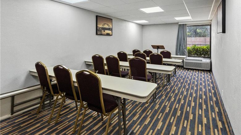 <b>Best Western Little Rock I-30 Meeting</b>. Images powered by <a href="https://iceportal.shijigroup.com/" title="IcePortal" target="_blank">IcePortal</a>.