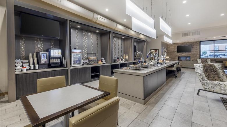 <b>Best Western Plus Executive Residency NE Restaurant</b>. Images powered by <a href="https://iceportal.shijigroup.com/" title="IcePortal" target="_blank">IcePortal</a>.