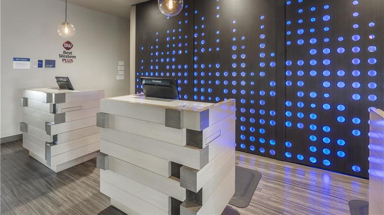 <b>Best Western Plus Executive Residency NE Lobby</b>. Images powered by <a href="https://iceportal.shijigroup.com/" title="IcePortal" target="_blank">IcePortal</a>.
