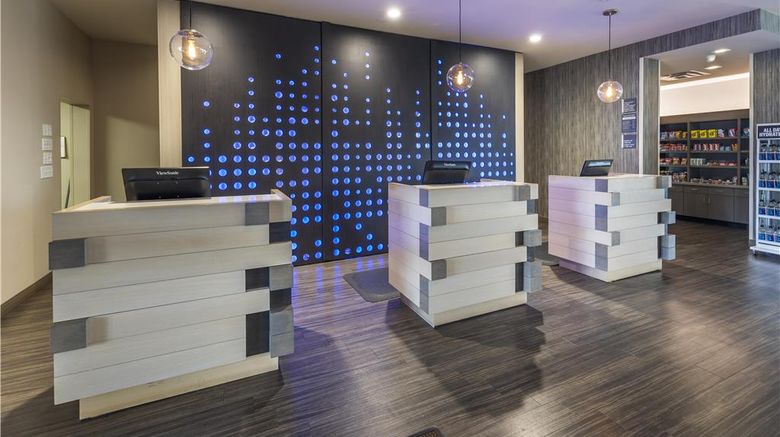 <b>Best Western Plus Executive Residency NE Lobby</b>. Images powered by <a href="https://iceportal.shijigroup.com/" title="IcePortal" target="_blank">IcePortal</a>.