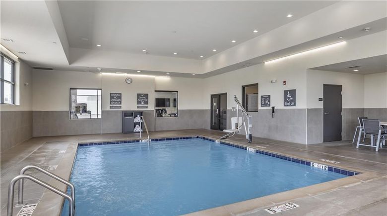 <b>Best Western Plus Executive Residency NE Pool</b>. Images powered by <a href="https://iceportal.shijigroup.com/" title="IcePortal" target="_blank">IcePortal</a>.