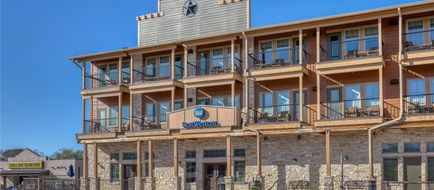 Best Western Bandera Suites & Saloon Exterior