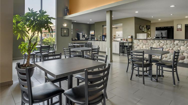 SureStay Plus by Best Western Lethbridge Restaurant