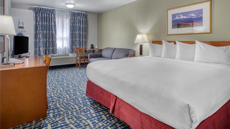 SureStay Plus by Best Western Lethbridge Room