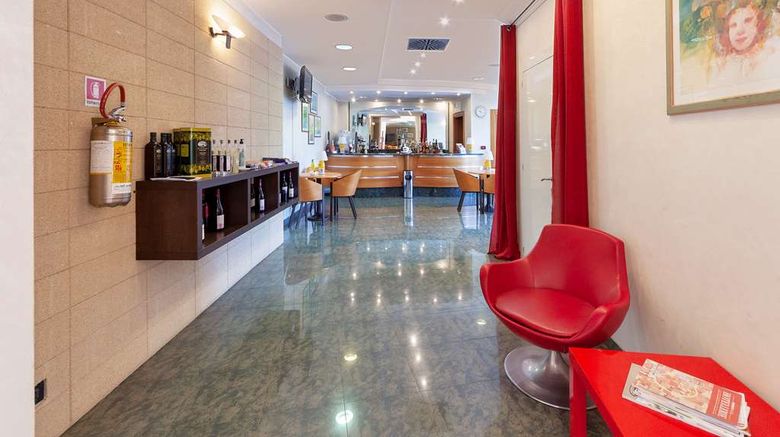 <b>Best Western Hotel Imperiale Lobby</b>. Images powered by <a href="https://iceportal.shijigroup.com/" title="IcePortal" target="_blank">IcePortal</a>.
