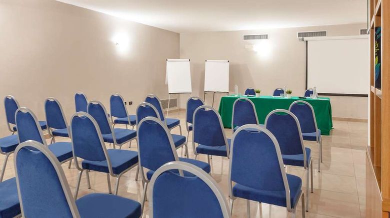 <b>Best Western Hotel Imperiale Meeting</b>. Images powered by <a href="https://iceportal.shijigroup.com/" title="IcePortal" target="_blank">IcePortal</a>.