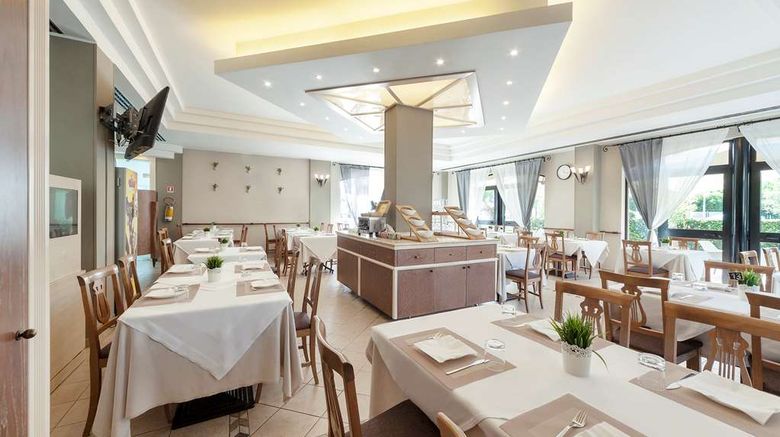 <b>Best Western Hotel Imperiale Restaurant</b>. Images powered by <a href="https://iceportal.shijigroup.com/" title="IcePortal" target="_blank">IcePortal</a>.