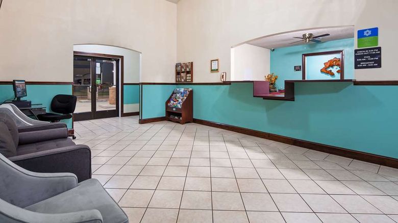<b>SureStay Hotel Best Western Greenville Lobby</b>. Images powered by <a href="https://iceportal.shijigroup.com/" title="IcePortal" target="_blank">IcePortal</a>.