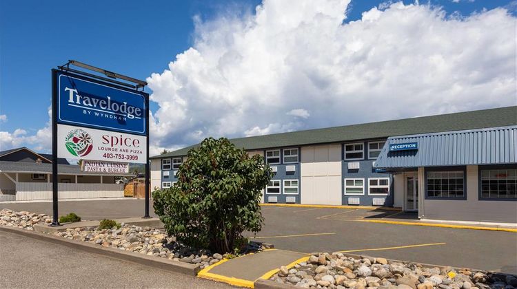 Travelodge by Wyndham Blairmore Exterior