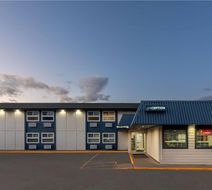 Travelodge by Wyndham Blairmore Exterior