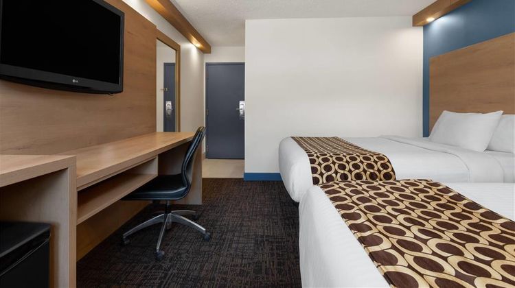 Travelodge by Wyndham Blairmore Room