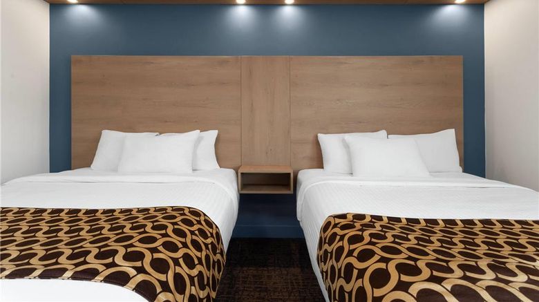 <b>Travelodge by Wyndham Blairmore Room</b>. Images powered by <a href="https://iceportal.shijigroup.com/" title="IcePortal" target="_blank">IcePortal</a>.