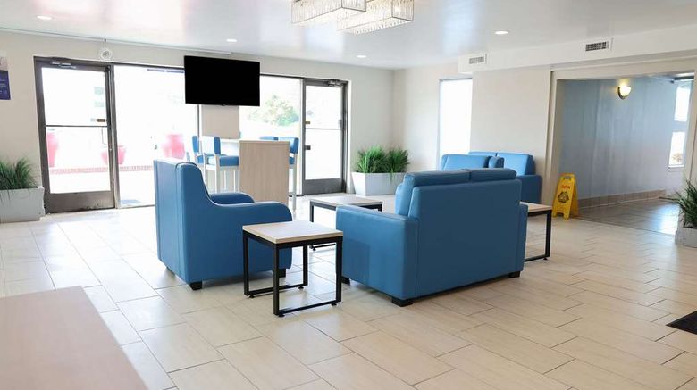 <b>Days Inn Kings Dominion/Doswell Lobby</b>. Images powered by <a href="https://iceportal.shijigroup.com/" title="IcePortal" target="_blank">IcePortal</a>.