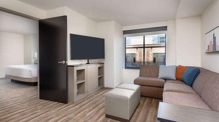 Hyatt House Chicago West Loop Suite