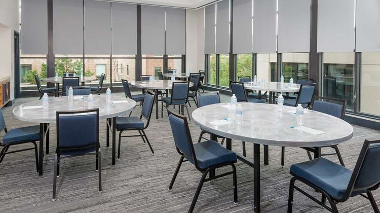 Hyatt House Chicago West Loop Meeting