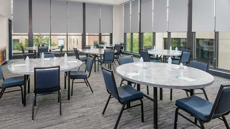 <b>Hyatt House Chicago West Loop Meeting</b>. Images powered by <a href="https://iceportal.shijigroup.com/" title="IcePortal" target="_blank">IcePortal</a>.