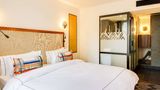 <b>Mom'Art Paris Hotel Room</b>. Images powered by <a href="https://iceportal.shijigroup.com/" title="IcePortal" target="_blank">IcePortal</a>.